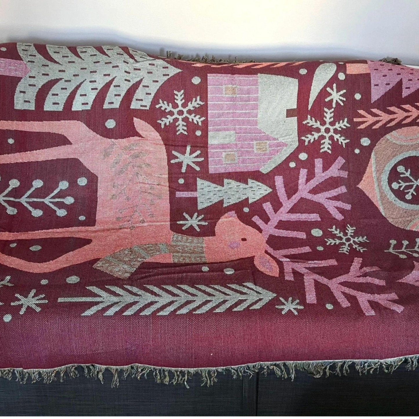 Christmas Wall Tapestry, Holiday Wall Hanging , Christmas Reindeer Holiday Wall Decor, Woven Throw Blanket, Holiday Gift for her