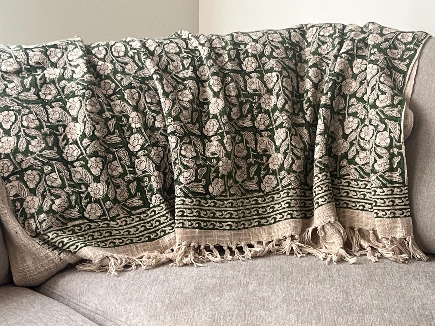Handmade Indian Block Print Floral Throw Blanket Boho Cotton Blanket with Tassels