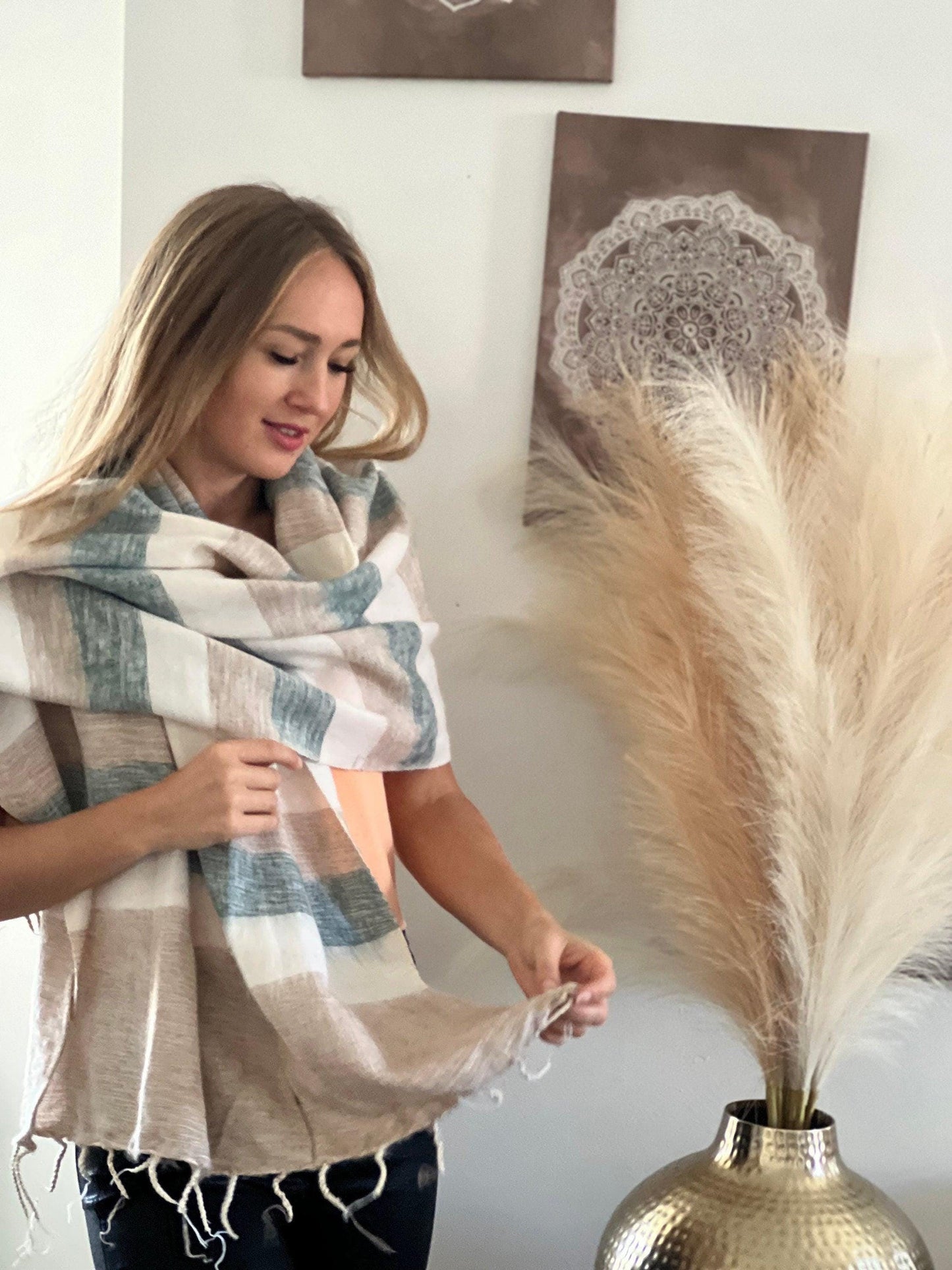 Handmade Himalayan Yak Wool Scarf, Soft Nepal Shawl, Cozy Wrap