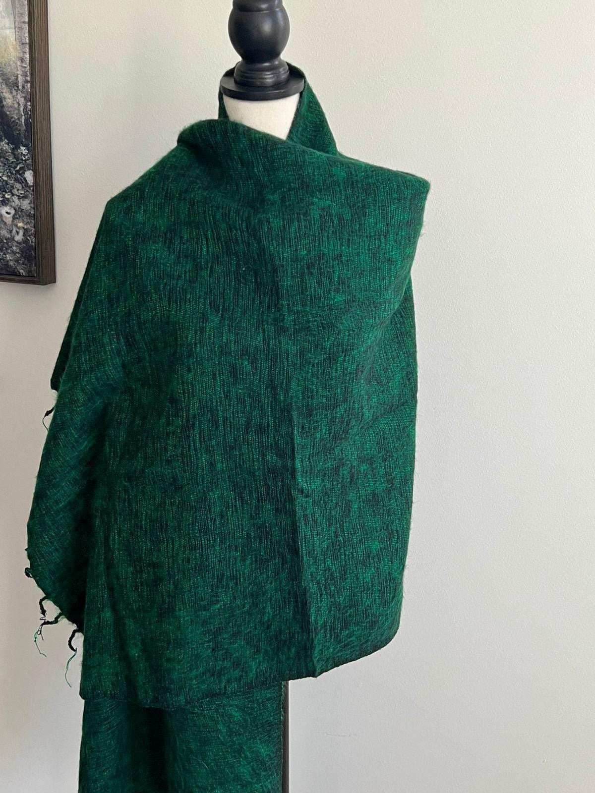 GREEN Yak Wool Nepalese Scarf, Himalayan hand loomed Shawl, Large warm scarf, Hippie Boho soft Shawl, Meditation shawl