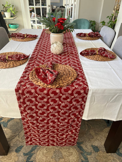 Red cotton wreath table runner, Christmas table scape