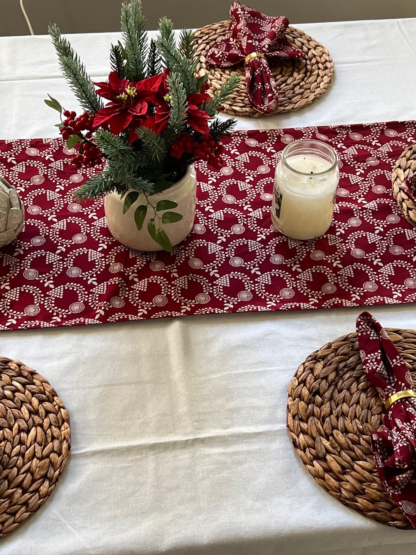 Red Wreath Print Table Runner with Napkins: Handprinted Cotton Table Linen