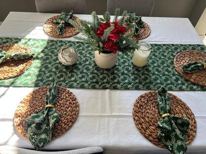 Green Cotton Wreath Table Runner, Christmas Holiday Decor