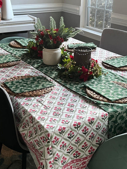 Green Cotton Wreath Table Runner, Christmas Holiday Decor