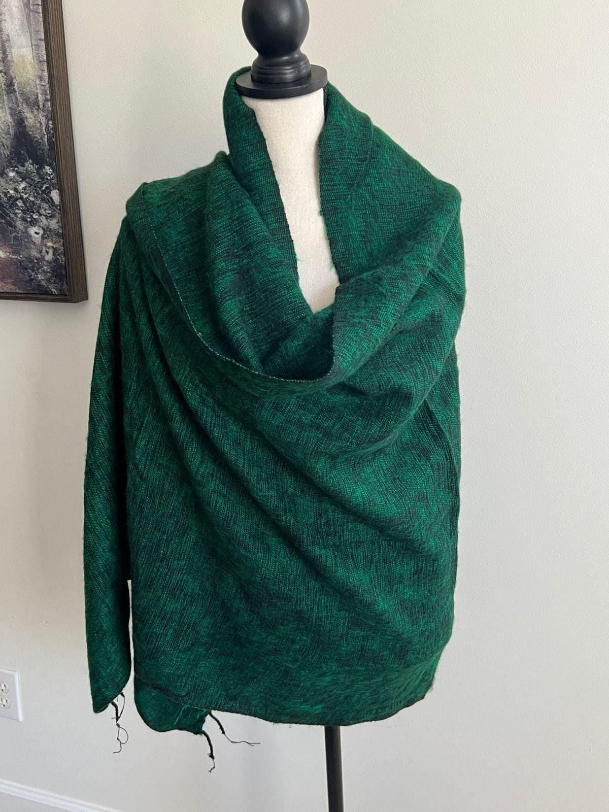 Extra Soft GREEN Yak Wool Nepalese Scarf