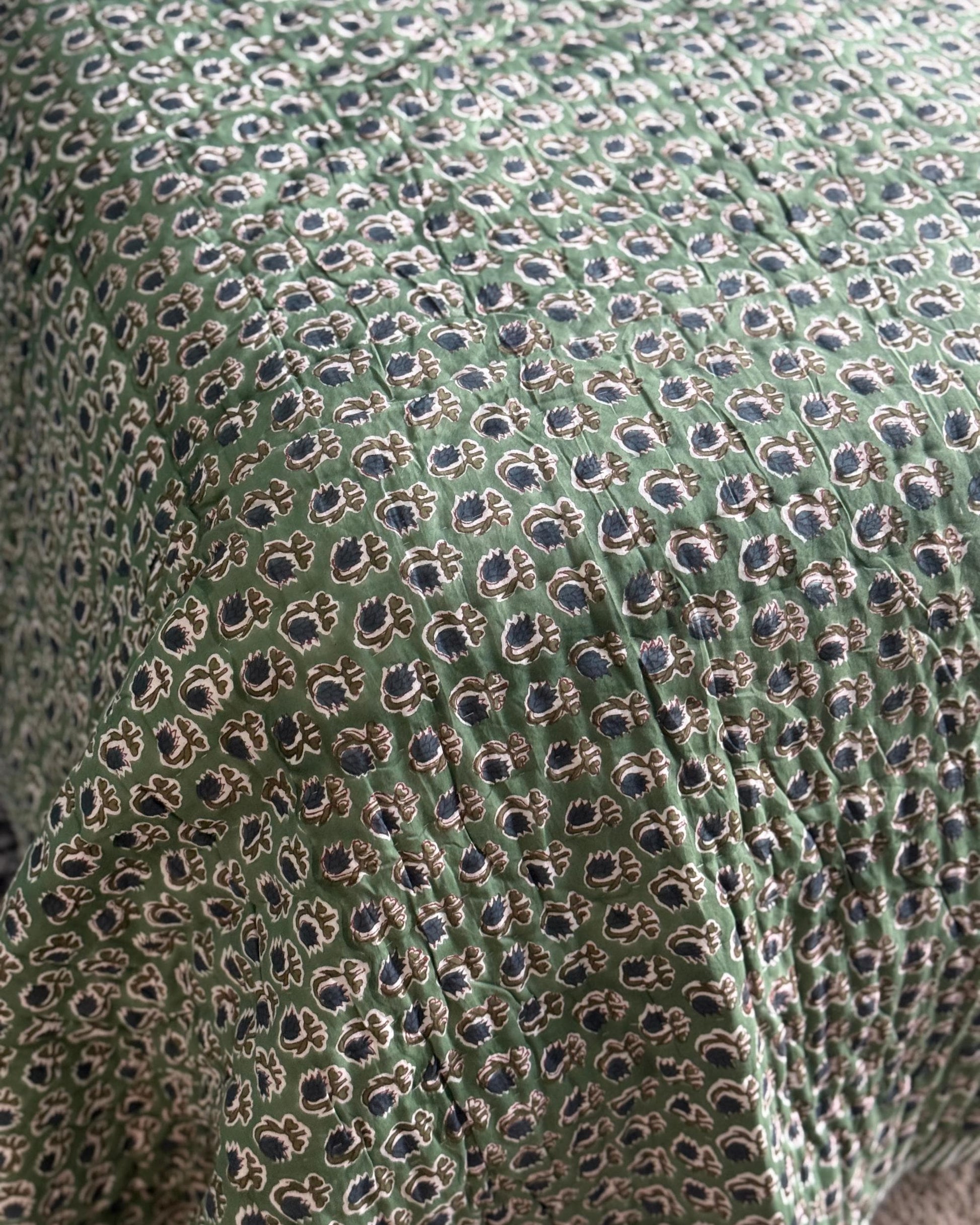 Hand Block Printed Cotton Quilt – Reversible Floral Cotton Comforter