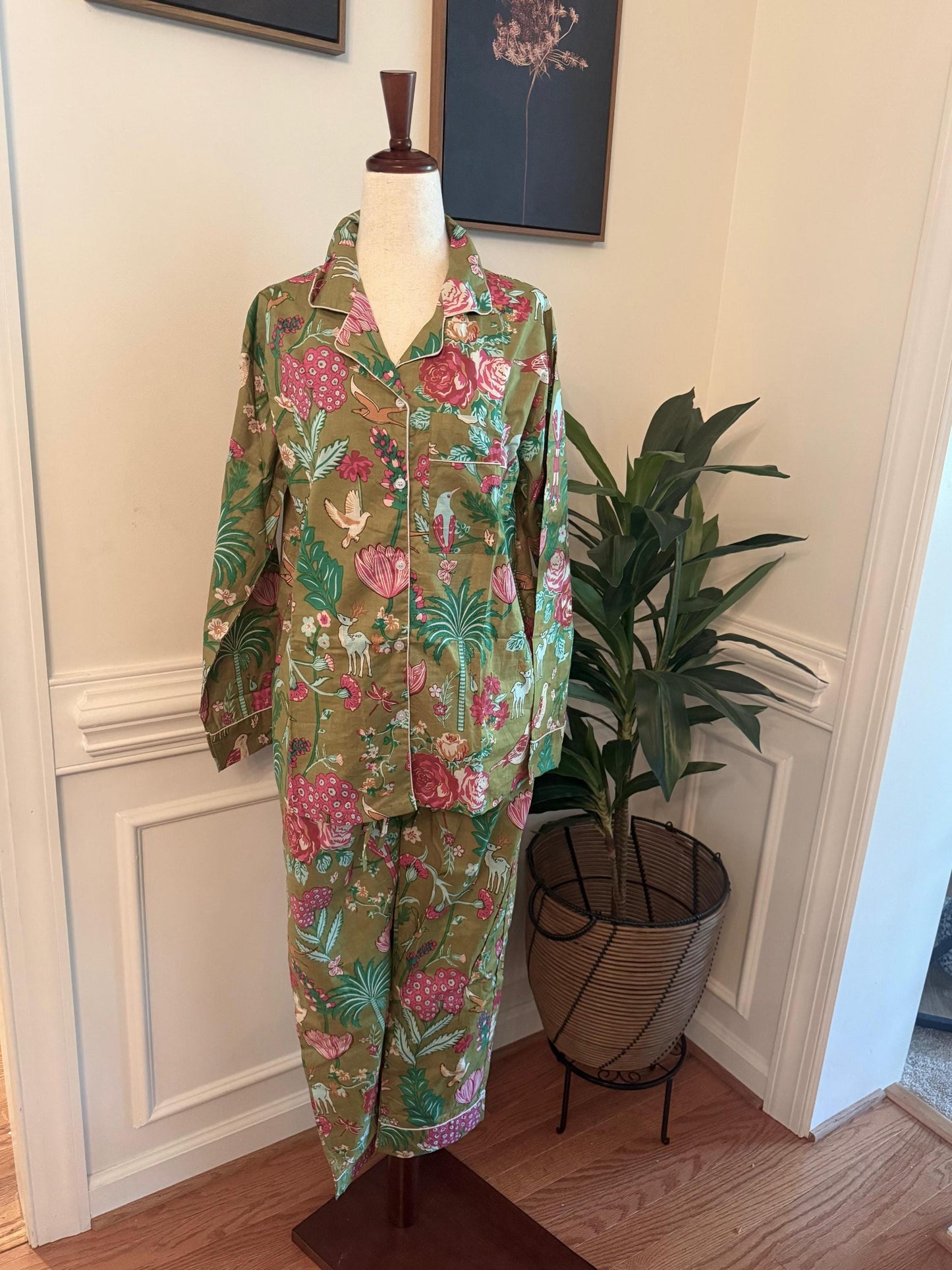 Green  Cozy Floral Pajama Set: Long Sleeve Sleepwear, Loungewear,