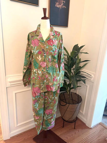 Gift Green Floral Print Handmade Cotton Pajama Set: Women's  Loungewear with Gift Pouch