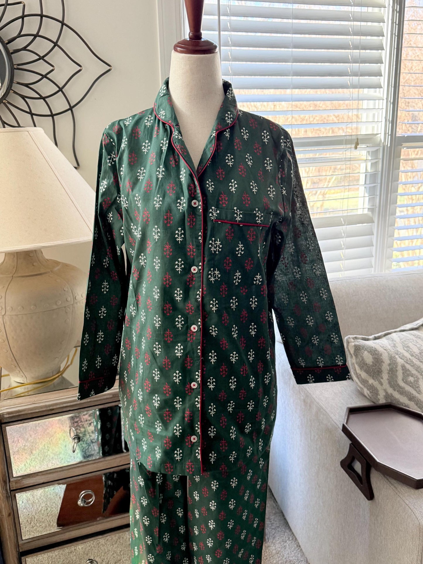 Christmas , Holiday Pj set Green Christmas Print Pajama, Cotton Floral Print Loungewear, Holiday PJ’s set for Women