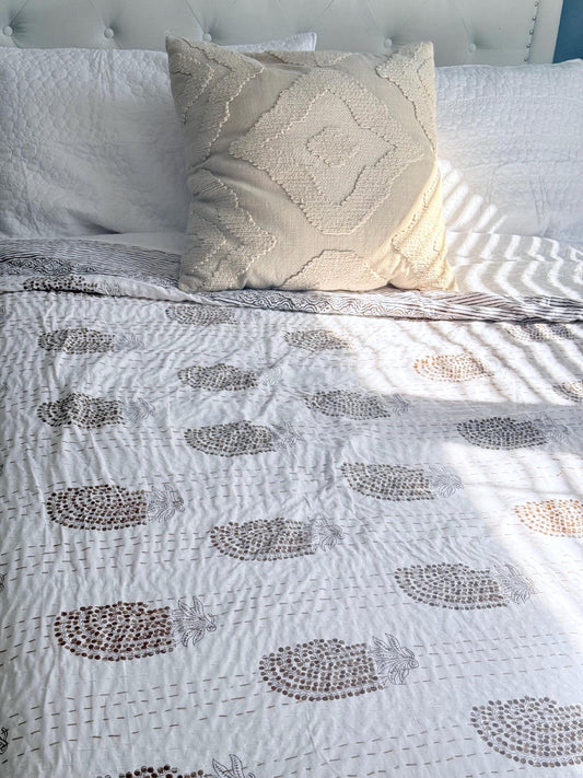 Kantha Quilt For King Size Bed or Boho Throw Blanket - Indian Cotton Floral Bedspread Block Print Bedding Quilt Best Host Gift or Home-Decor